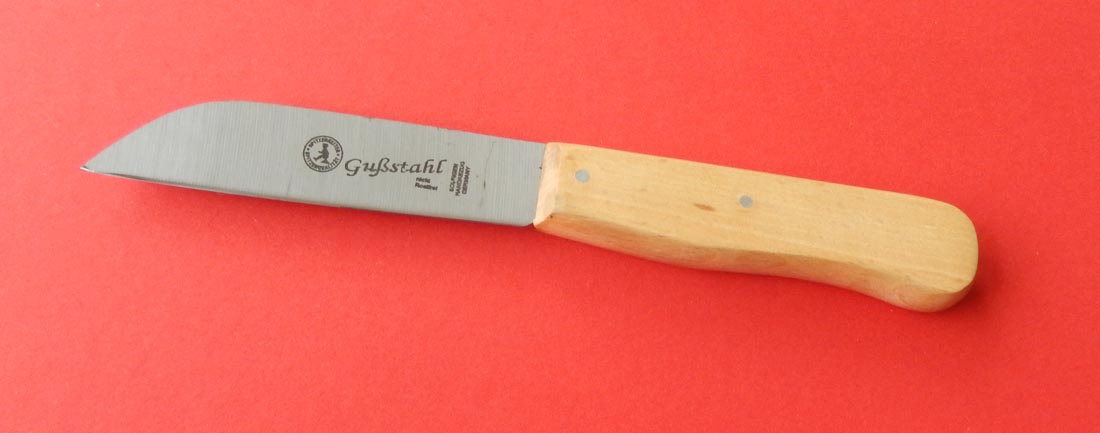 Oma´s Küchenmesser Zwiebelmesser Gußstahl 10 cm. bei ISS aus Solingen