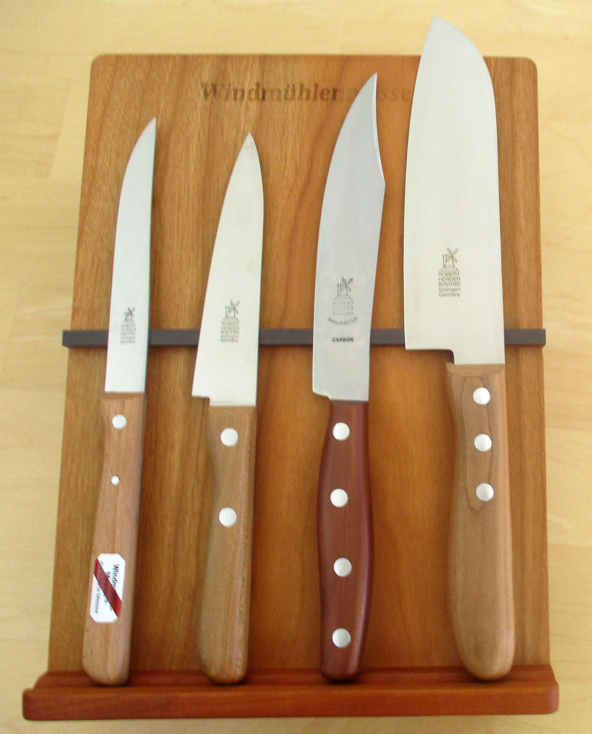 MesserBrett aus Kirschholz  Leer von Windmühlenmesser bei ISS