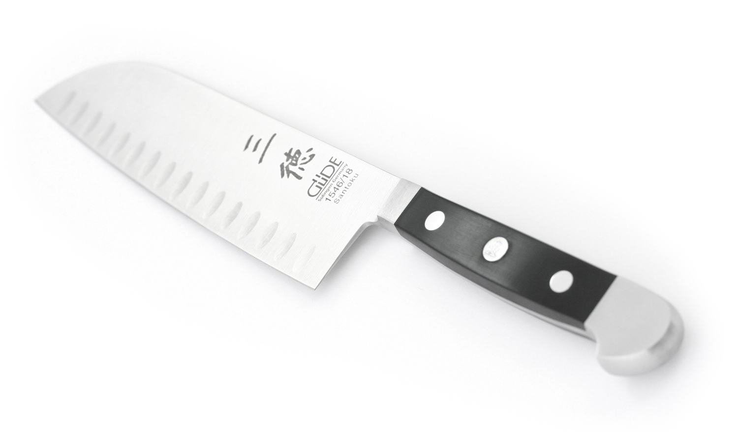 Santoku - Messer kulle 18 cm. Serie Alpha von Güde Quality Made in SG bei ISS Santoku - Messer kulle 18 cm. Serie Alpha von Güde Quality Made in SG bei ISS