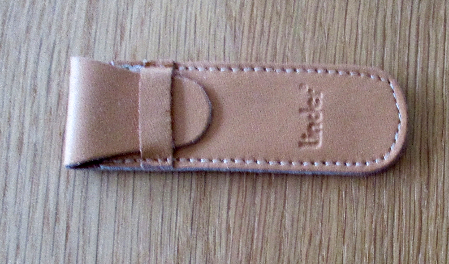 Flaches Messeretui für kleine, schlanke Taschenmesser