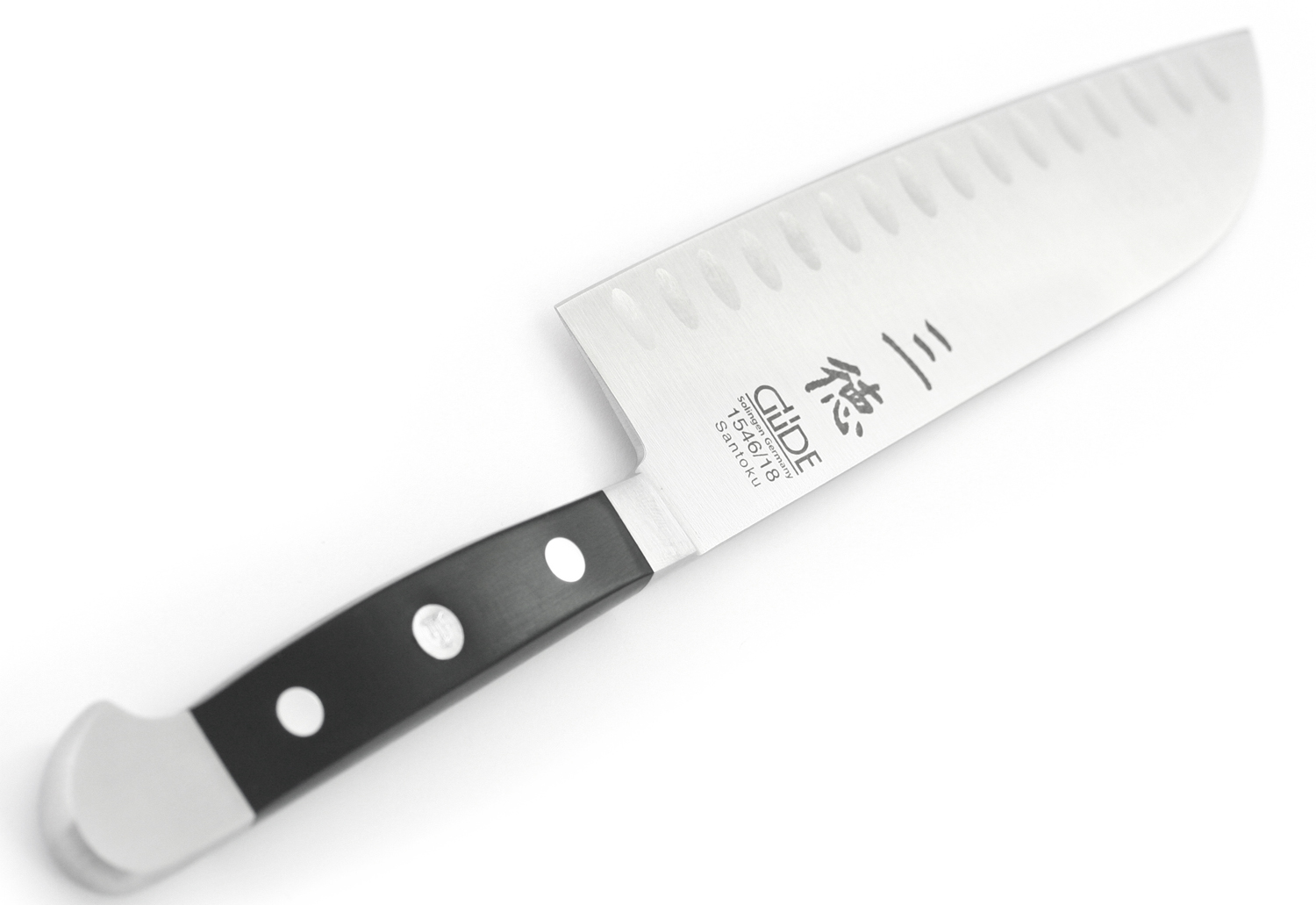 Santoku - Messer kulle 18 cm. Serie Alpha von Güde Quality Made in SG bei ISS Santoku - Messer kulle 18 cm. Serie Alpha von Güde Quality Made in SG bei ISS