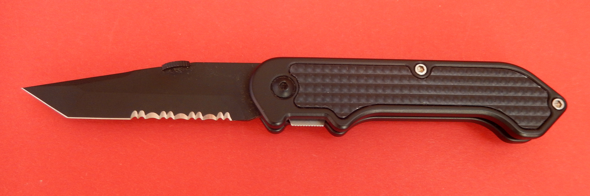 Einhandmesser von Eickhorn Mit seiner Tanto- gezahnte Klinge 7,8 cm aus rostfreiem AISI 440 A Einhandmesser von Eickhorn Mit seiner Tanto- gezahnte Klinge 7,8 cm aus rostfreiem AISI 440 A