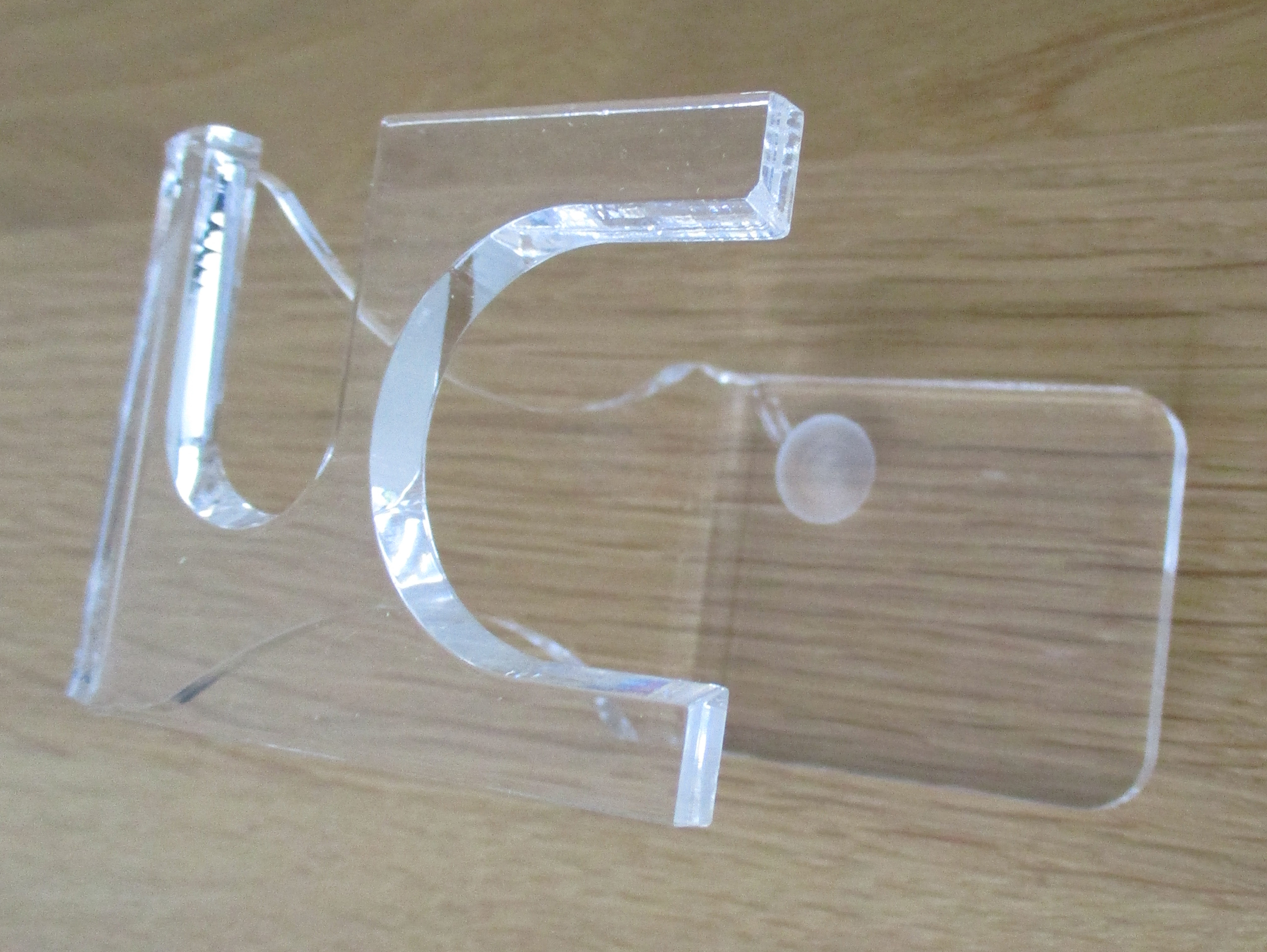 Rasierständer aus transparentem Kunststoff für einen Rasierpinsel und einen Rasiermesser-Rasierhobel